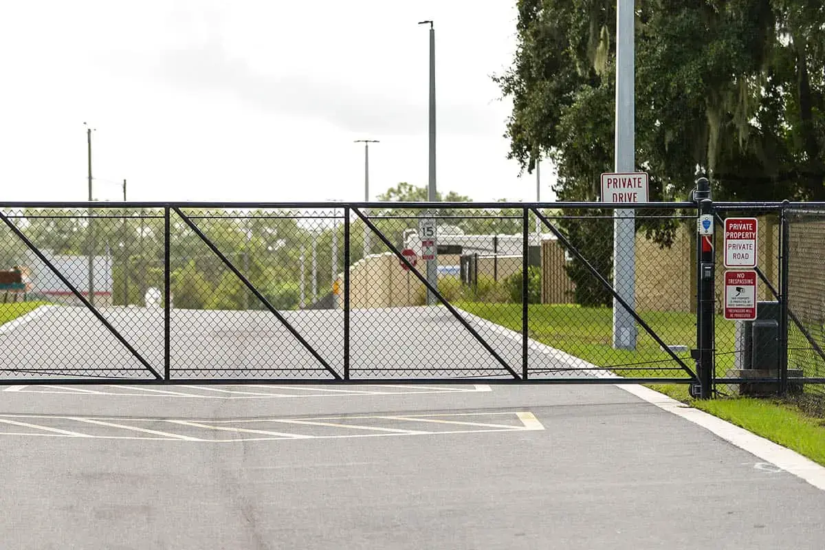 Utah Fencing chain link fence - Commercial Black 5