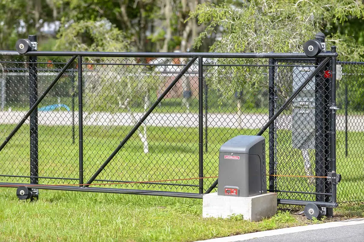 Utah Fencing chain link fence - Commercial Black 4