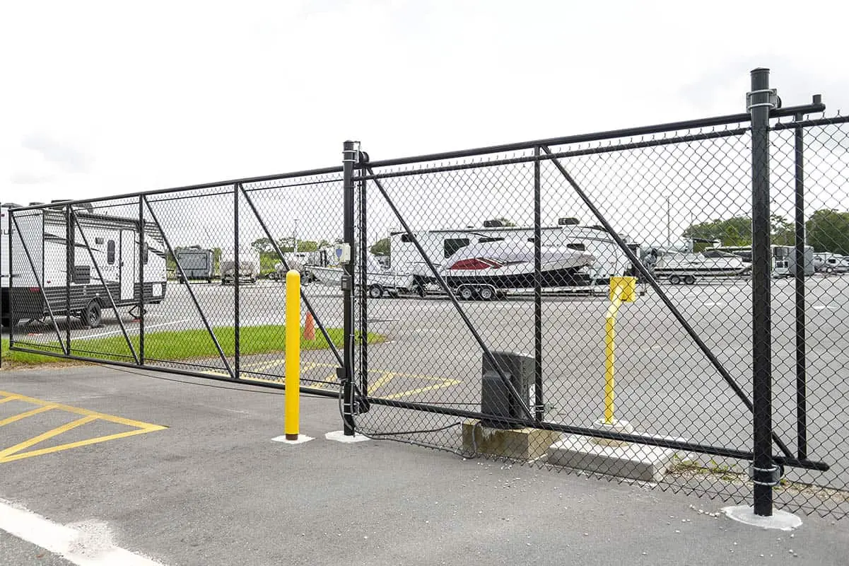 Utah Fencing chain link fence - Commercial Black 1