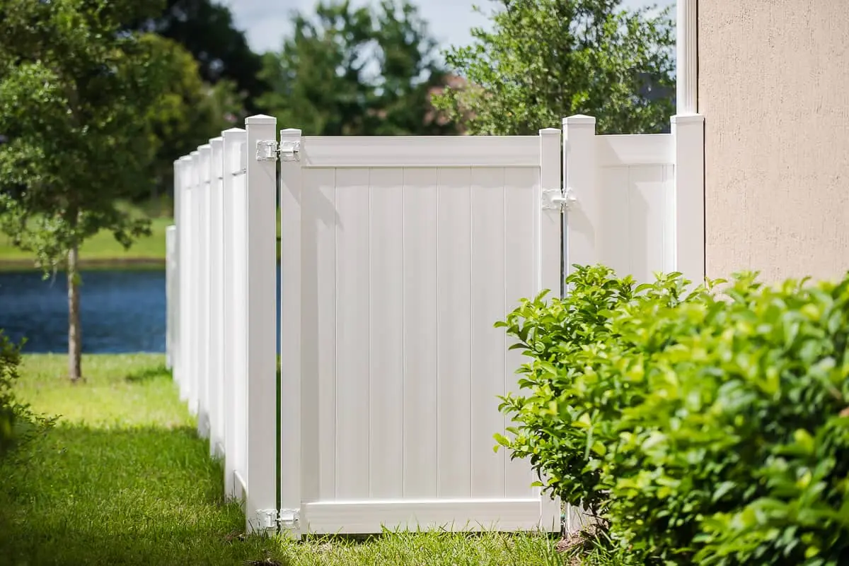 Utah Fencing vinyl fence - White Hamilton Gate