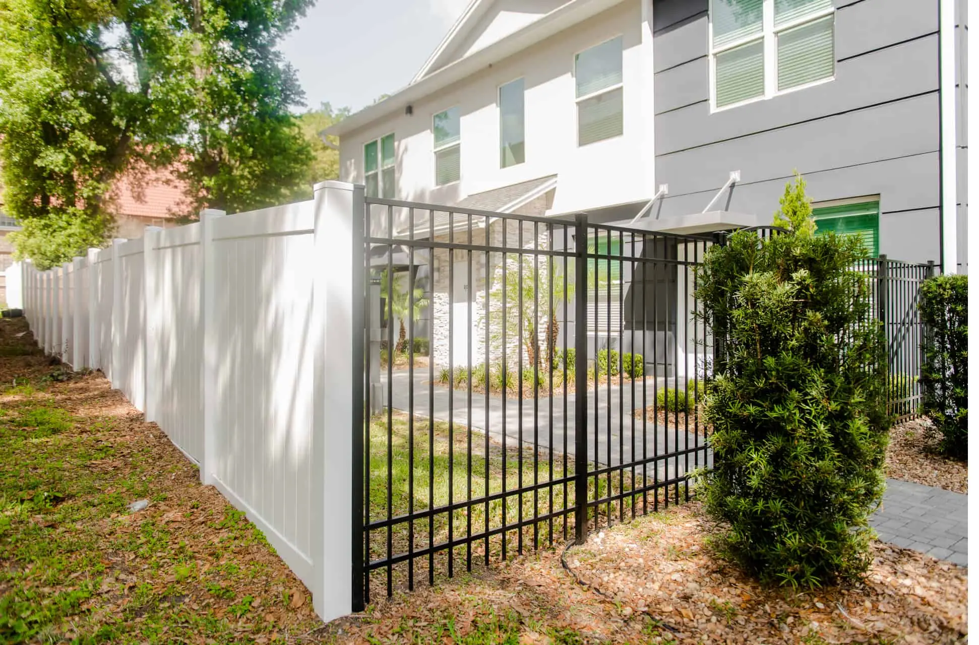 Utah Fencing vinyl fence - Vinyl Aluminum Transition
