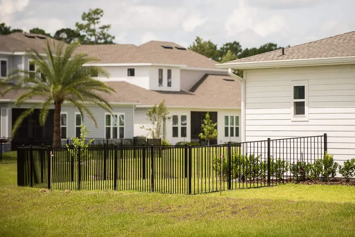 Utah Fencing aluminum fence - Heritage Full