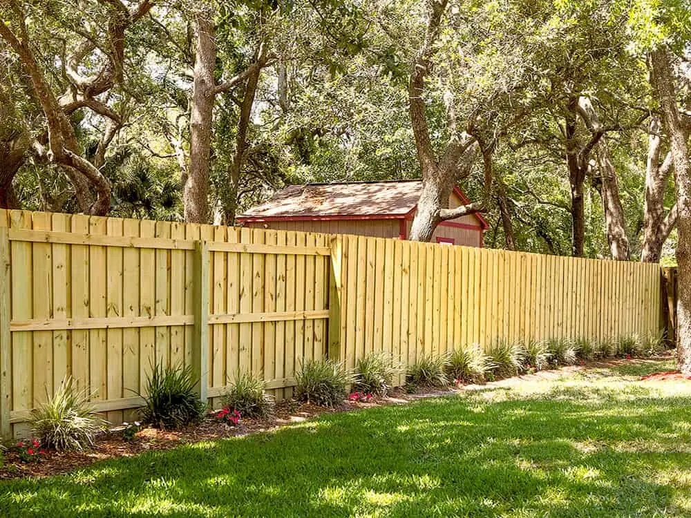 Utah Fencing wood fence - Board On Board 16