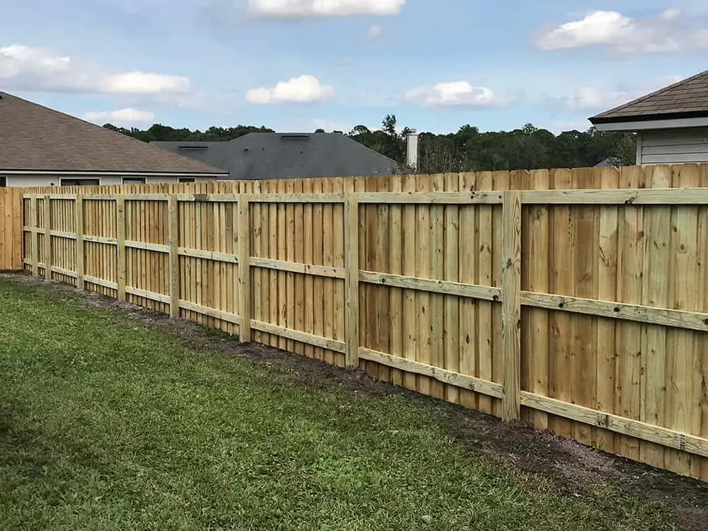 Utah Fencing wood fence - Board On Board 6